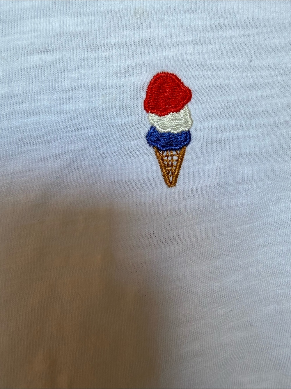 Cynthia Rowley Short Sleeve T Shirt w/ ice cream embroidery - Picture 5 of 6